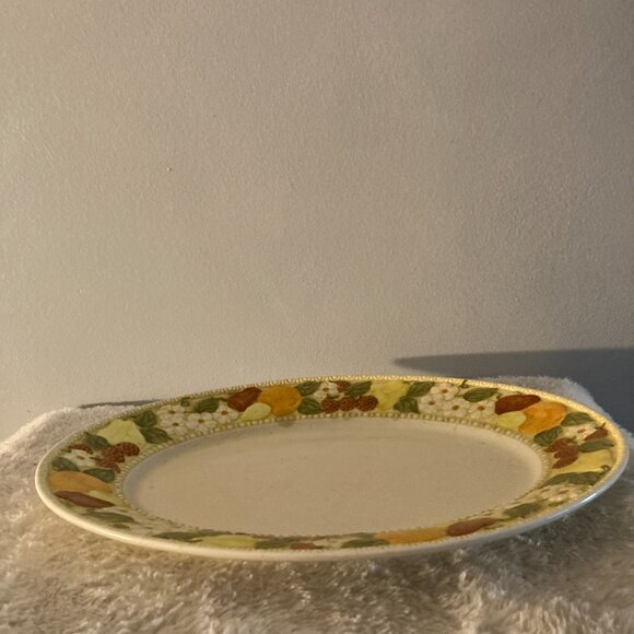 Metlox-Poppytrail-Vernon  "Della Robbia" 14" Oval Serving Platter - Picture 4 of 5